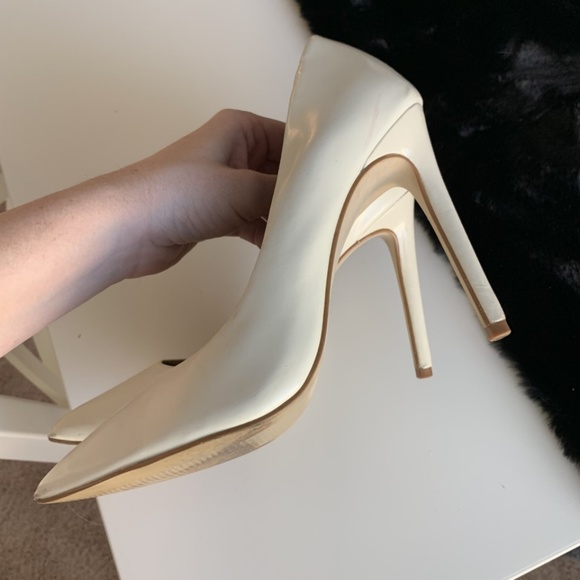 *SOLD*Off-White Proto Heel - Picture 4 of 6